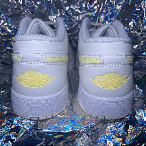 NEW IN BOX Air Jordan 1 Low | Laser Orange White | Size: 7Y - Picture 4 of 10